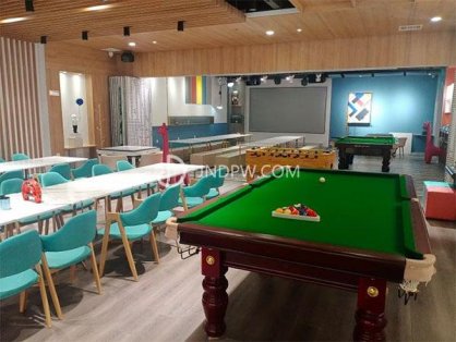 黎光轰趴馆（银荷大厦店）